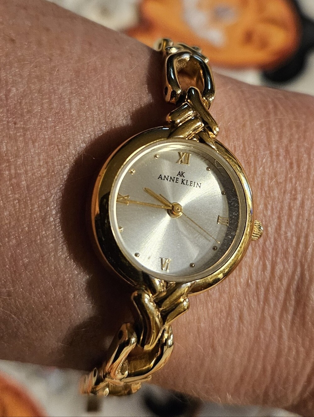 Anne Klein Gold Tone Women's Link Watch - New Battery, Running!